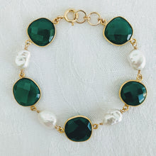 Load image into Gallery viewer, Faceted Green Onyx and pearl bracelet
