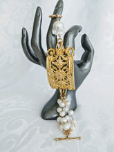 Load image into Gallery viewer, Ornate plate and pearl bracelet