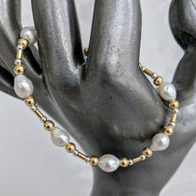 Load image into Gallery viewer, Baby Baroque pearl and gold mix bracelet