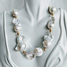 Load image into Gallery viewer, Unique Baroque pearl necklace - Spectacular