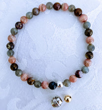 Load image into Gallery viewer, Noma 8 - The Lieux bracelet