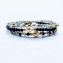 Load image into Gallery viewer, Single Pearl Sparkle bracelet ( 17 colors to choose from )