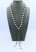 Load image into Gallery viewer, Gunmetal triple chain with Pearl - 20"