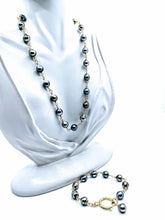 Load image into Gallery viewer, Hand-wired Tahitian pearl bracelet