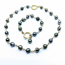 Load image into Gallery viewer, Hand-wired Tahitian pearl bracelet