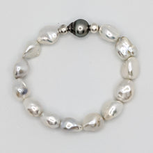 Load image into Gallery viewer, Single Tahitian and Keshi freshwater pearl bracelet