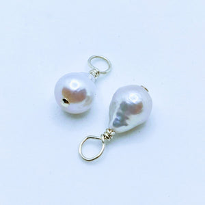 Bits & pieces - baby Baroque pearl charms