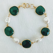 Load image into Gallery viewer, Faceted Green Onyx and pearl bracelet
