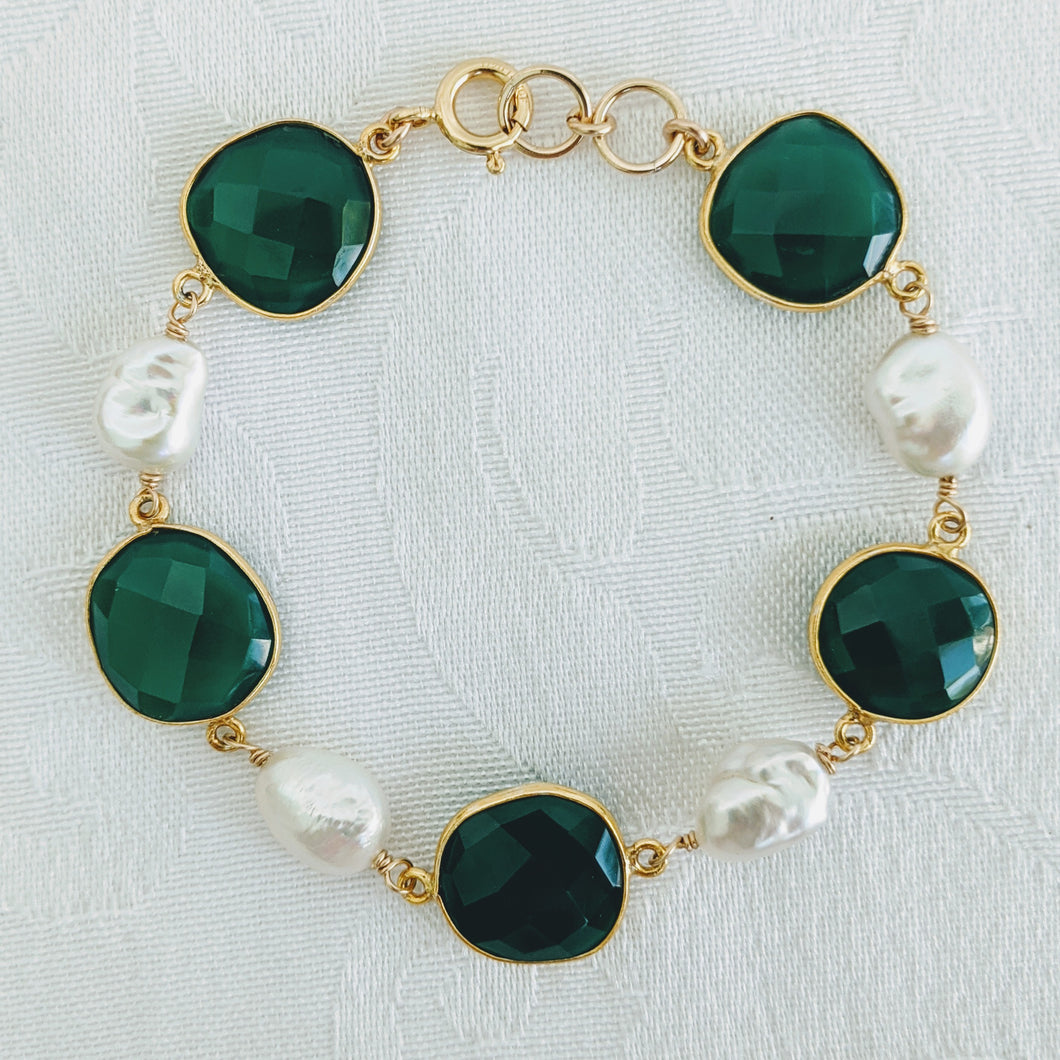Faceted Green Onyx and pearl bracelet