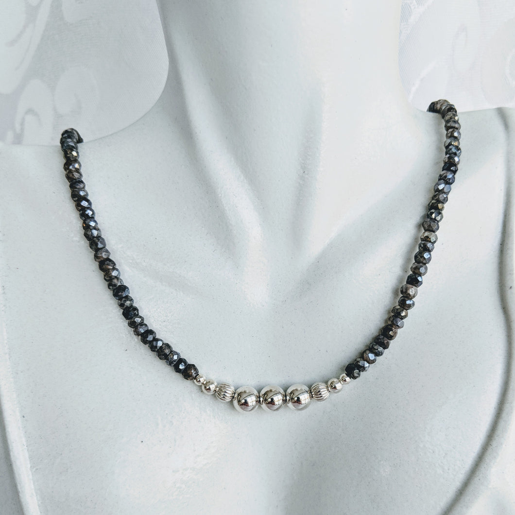 Dark grey Silverite with pearl