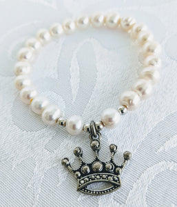 Pearl with pewter crown
