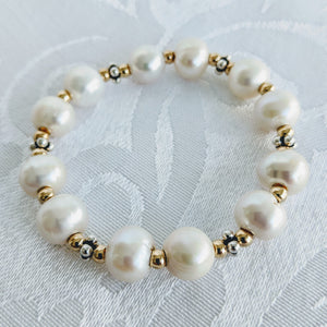 Signature Ringed button pearl with gold & silver accent