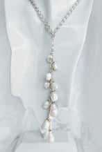 Load image into Gallery viewer, Sterling silver pearl open lariat
