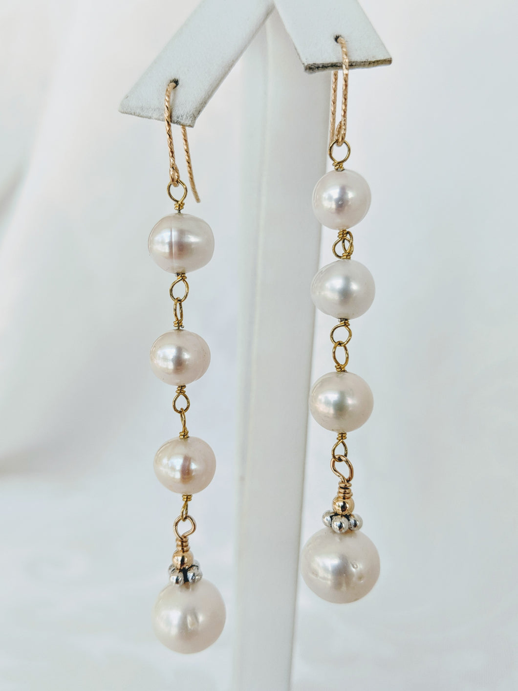 Pearl drop earrings