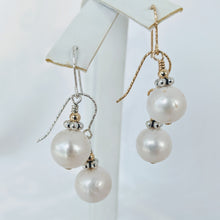 Load image into Gallery viewer, Simple Signature style pearl earrings
