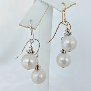 Simple Signature style pearl earrings