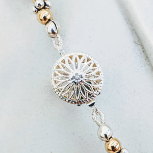 Elegant pearl drop necklace