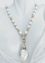 Load image into Gallery viewer, Elegant pearl drop necklace
