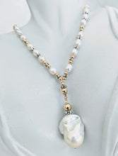 Load image into Gallery viewer, Elegant pearl drop necklace
