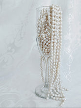 Load image into Gallery viewer, Simple and elegant Baby Baroque pearl necklace
