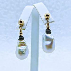 Baroque pearl earrings with gunmetal rings