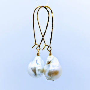 Freshwater drop pearl earrings