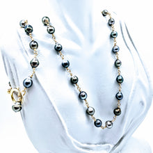 Load image into Gallery viewer, Hand-wired Tahitian pearl necklace
