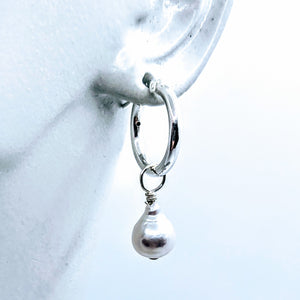 Bits & pieces - baby Baroque pearl charms