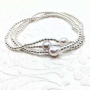 Tiny bead Baroque pearl bracelet