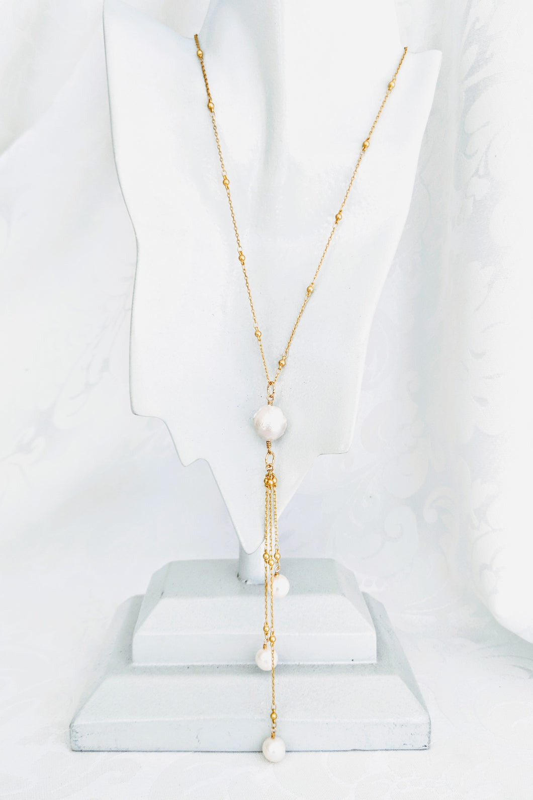 Gold/Pearl tassel necklace