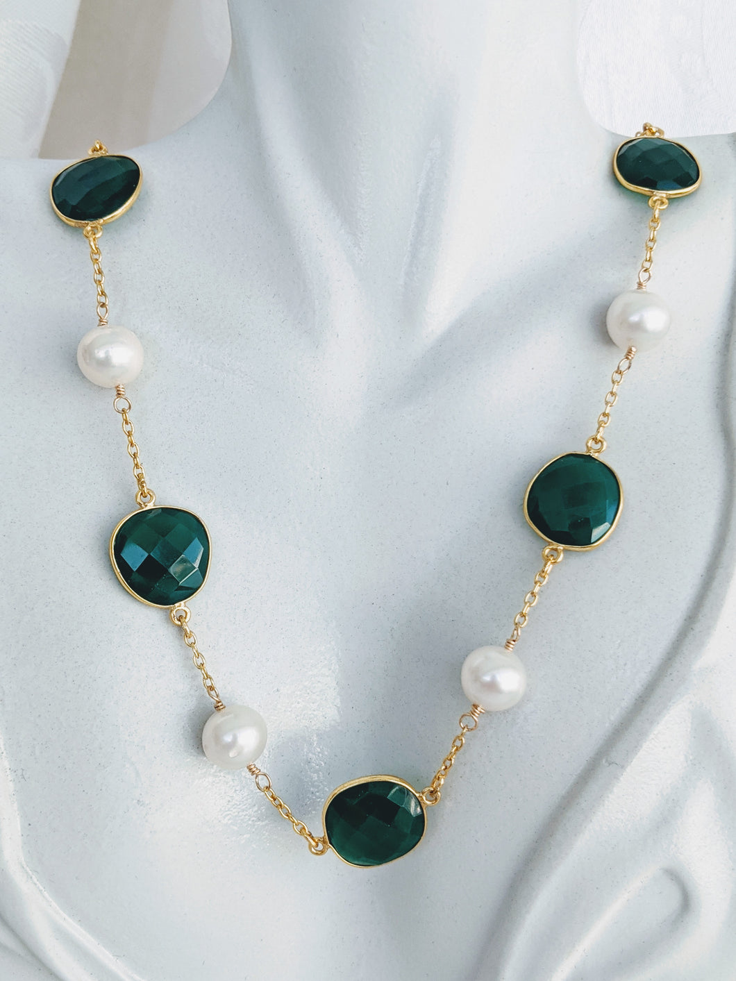 Faceted Green Onyx and cultured freshwater Pearl necklace - see other gemstones