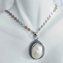 Load image into Gallery viewer, Sterling silver rope pendant with large pearl
