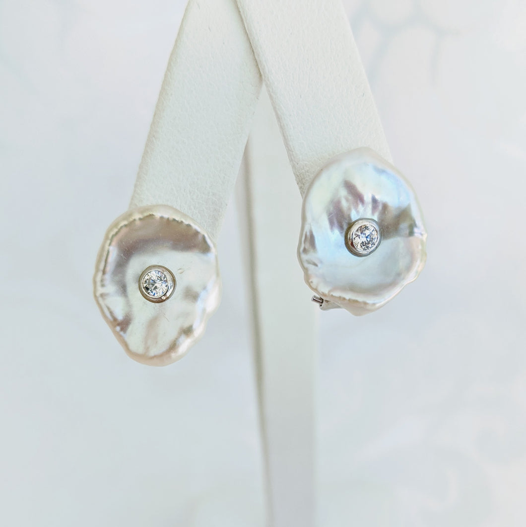 Keshi pearl w/Sterling silver and cubic zirconia