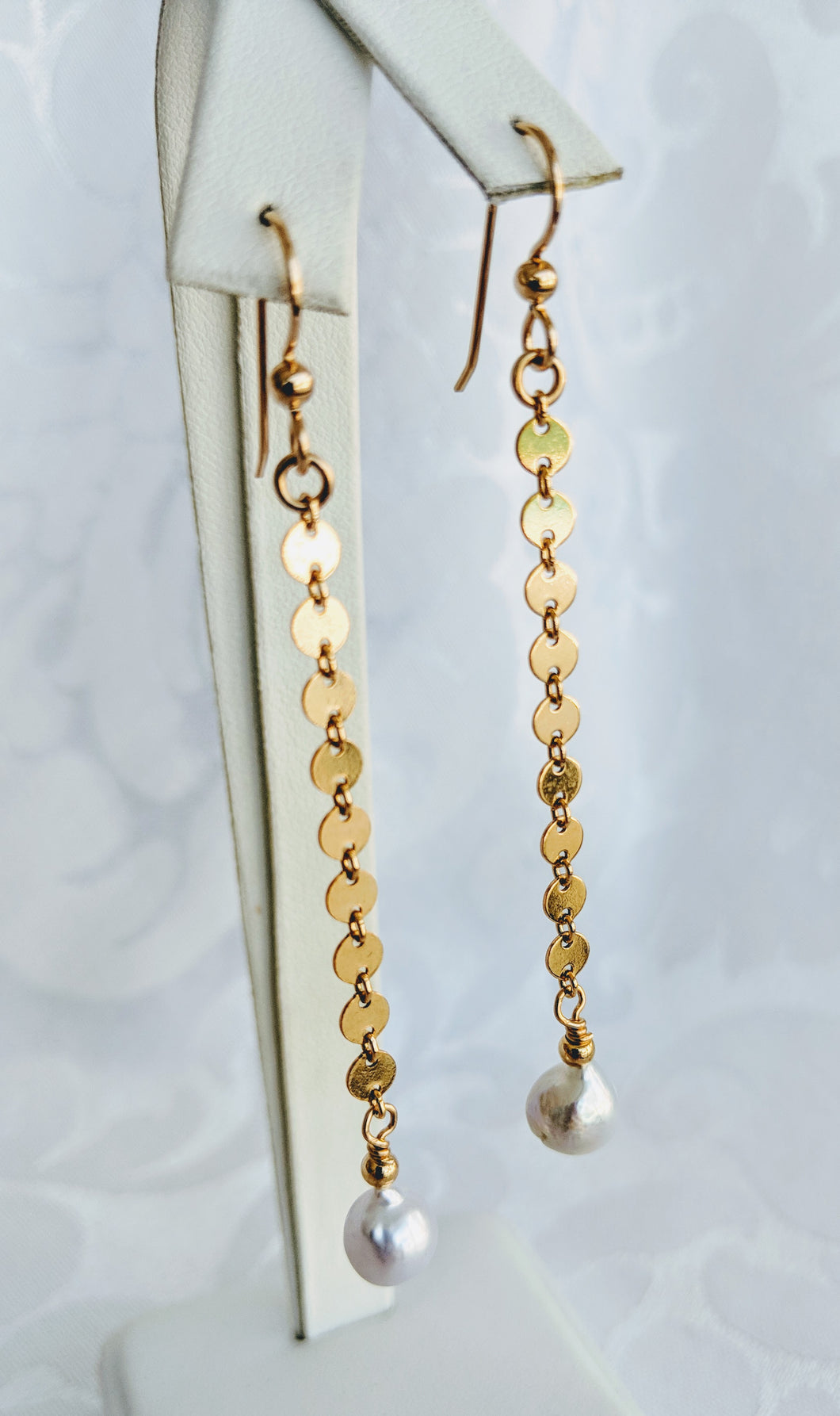 14k gold fill disc chain with baby Baroque freshwaterpearl earrings